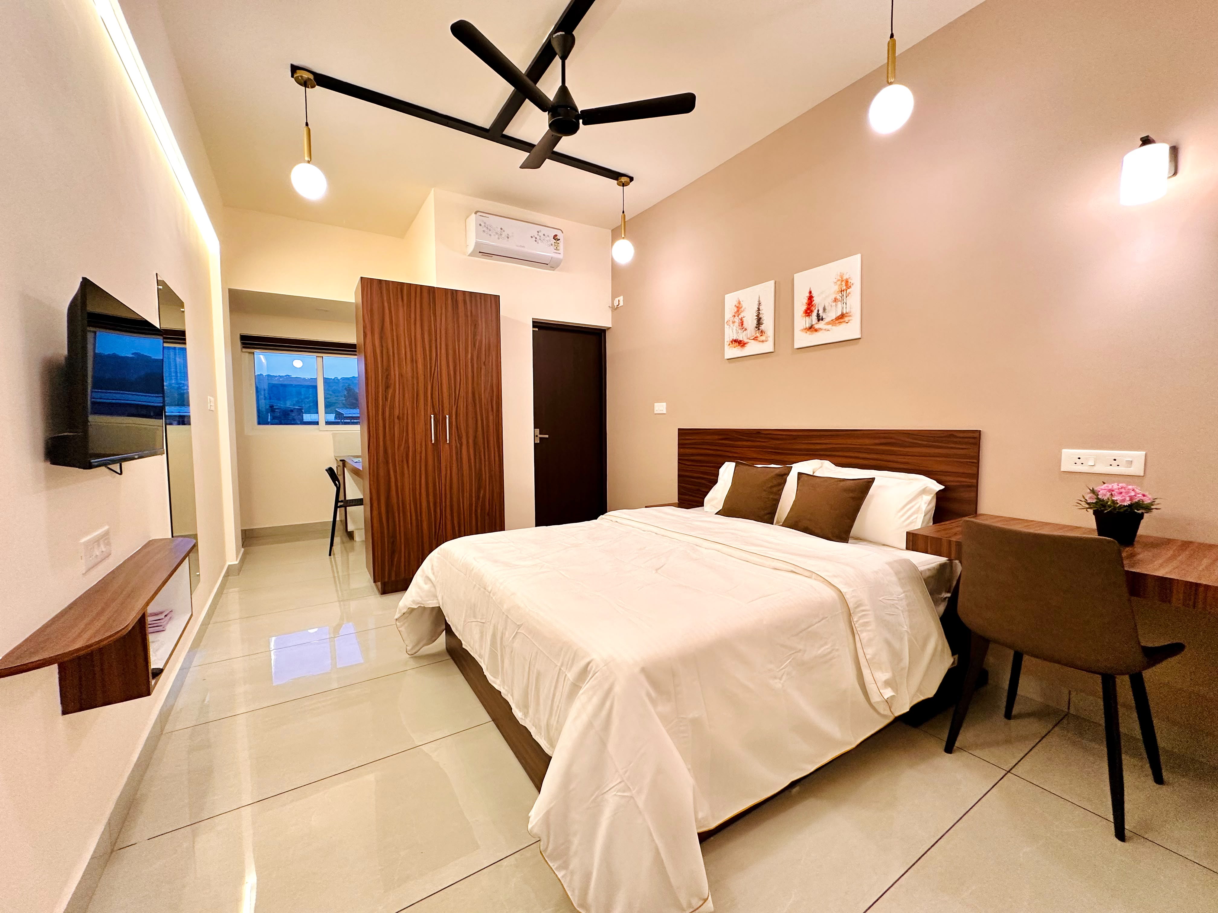 Large double bedroom at Global Residency